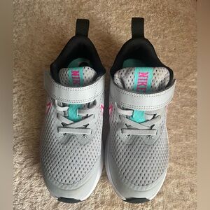 Nike Star Runner 3 size 12 youth